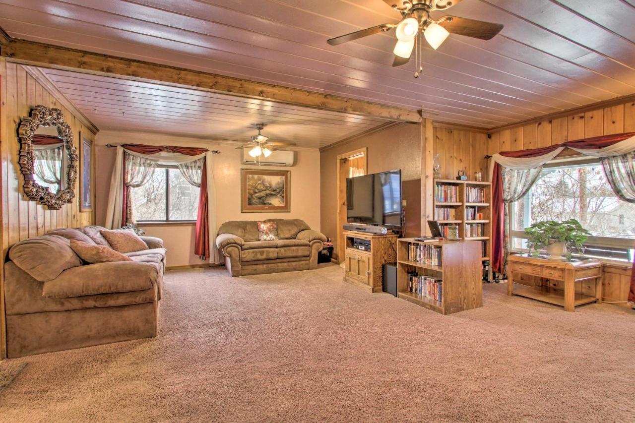 Cozy Home With Hot Tub Half Mi To Salmon River! Esterno foto