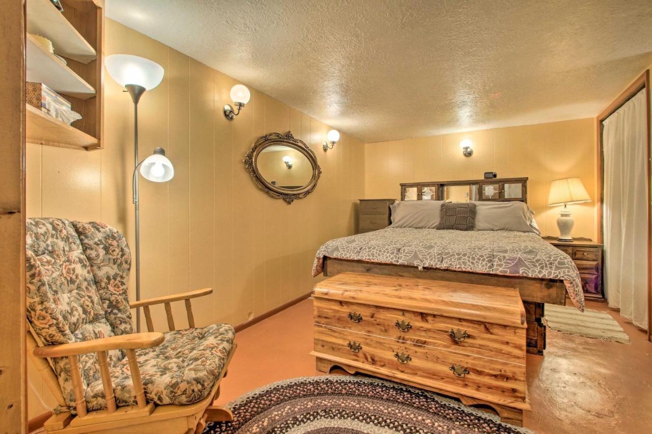 Cozy Home With Hot Tub Half Mi To Salmon River! Esterno foto