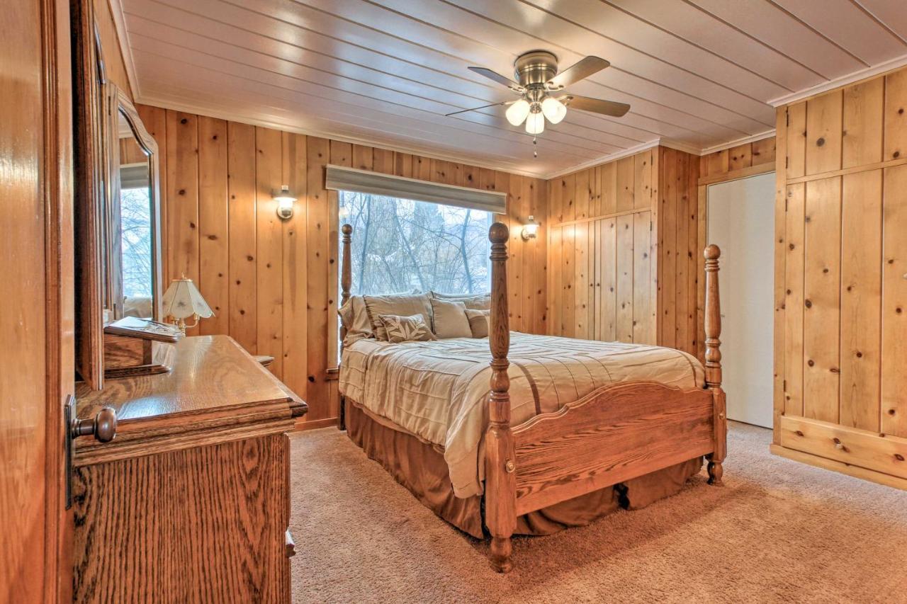 Cozy Home With Hot Tub Half Mi To Salmon River! Esterno foto