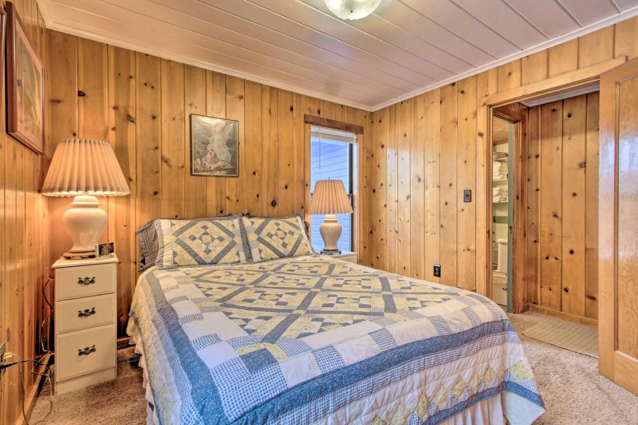 Cozy Home With Hot Tub Half Mi To Salmon River! Esterno foto